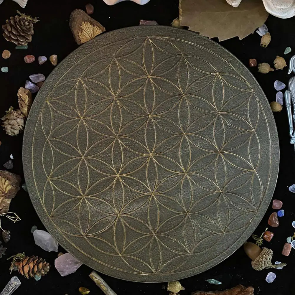 Energetisierende Platte im Living Flower Design aus Holz