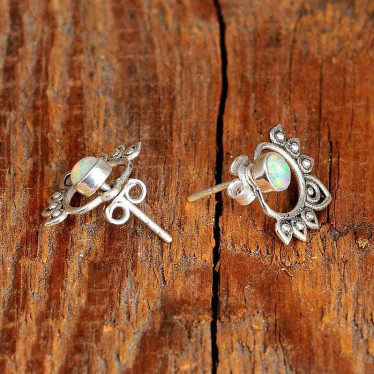 Boucle d’oreille vintage Fleur de Lotus et opale