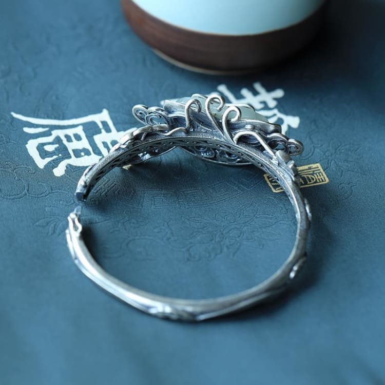 Bracelet vintage ’ la lueur du papillon ’