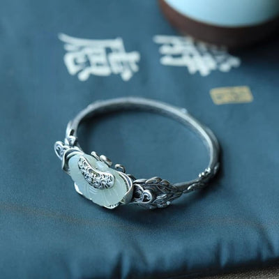 Bracelet vintage ’ la lueur du papillon ’