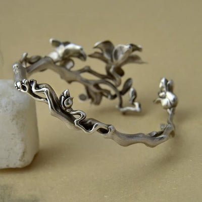 Summer independent design handmade magnolia ladies bracelet exquisite and beautiful fashion silver jewelry