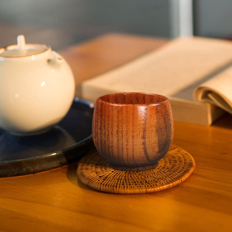 Tasse de thé en bois d’épicéa